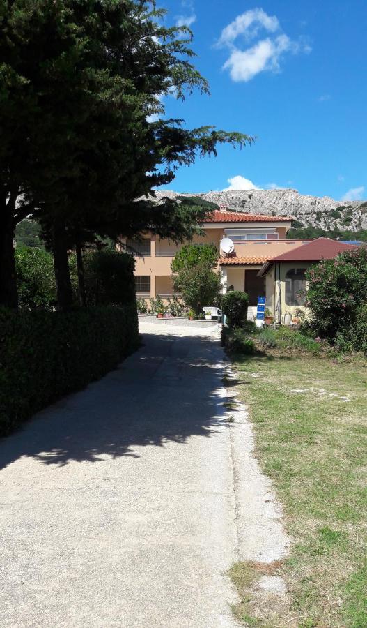 Apartments Nadia Baška Esterno foto